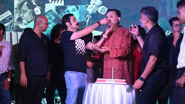 Dawshom Awbotaar: Srijit Mukherji screens trailer, parties hard with guests