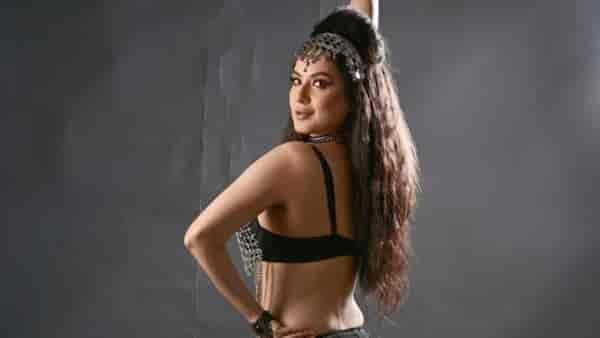 Puja Banerjee in Cabaret