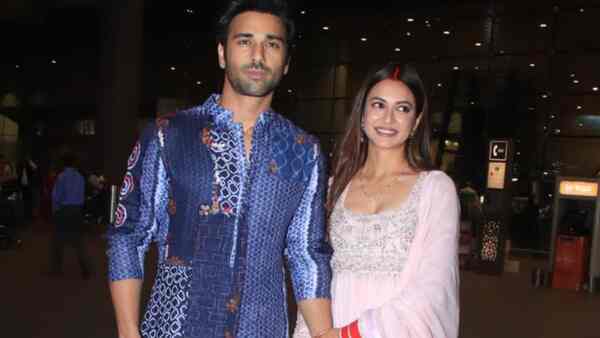 Newly married Pulkit Samrat-Kriti Kharbanda back in Mumbai – Watch