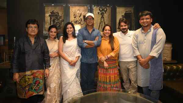 Rahool Mukherjee (right) with Prosenjit Chatterjee, Anirban Bhattacharya, Priyanka Sarkar, Surajit Banerjee, Aparajita Adhya and others