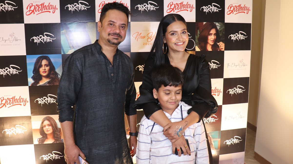 Priyanka Sarkar and Rahul Arunodoy Banerjee to spend Puja with Shohoj?