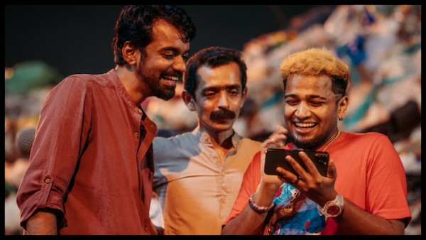 Rajesh Madhavan, Basil Joseph at Maranamass set