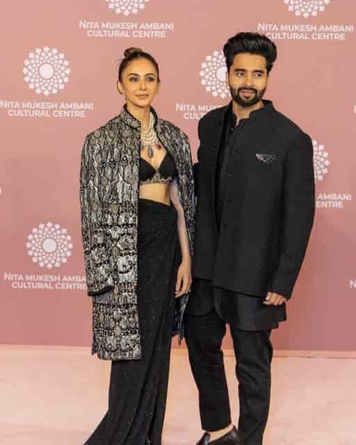 Rakul Preet Singh and Jackky Bhagnani (Courtesy: Rakul Preet Singh and Jackky Bhagnani (Courtesy: Nita Mukesh Ambani Cultural Centre/Instagram)