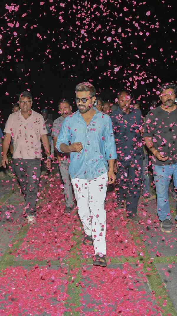 Ram Charan celebrates birthday on sets of RC 15. (Photo: PR handout)