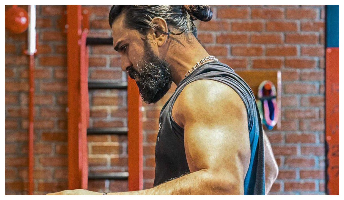 Peddi: Ram Charan's beefed-up look for Buchi Babu's next breaks the internet