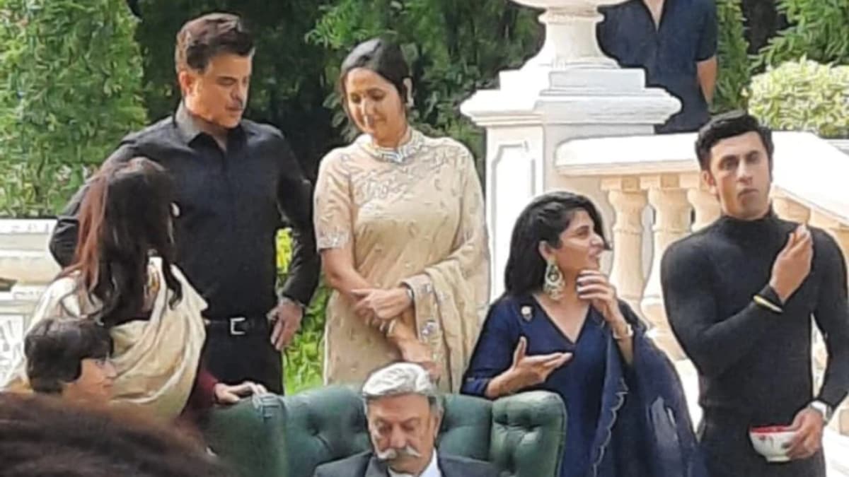Ranbir Kapoor and Anil Kapoor’s photo LEAKED from the sets of Animal at Pataudi Palace