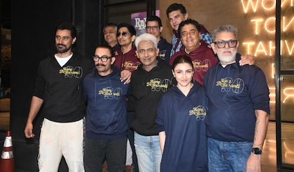 Rang De Basanti cast celebrates 20 years since release: Here’s where to watch the film on OTT