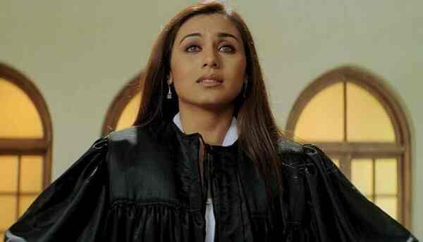 A still of Rani Mukerji from Veer-Zaara (Image Source: Youtube)