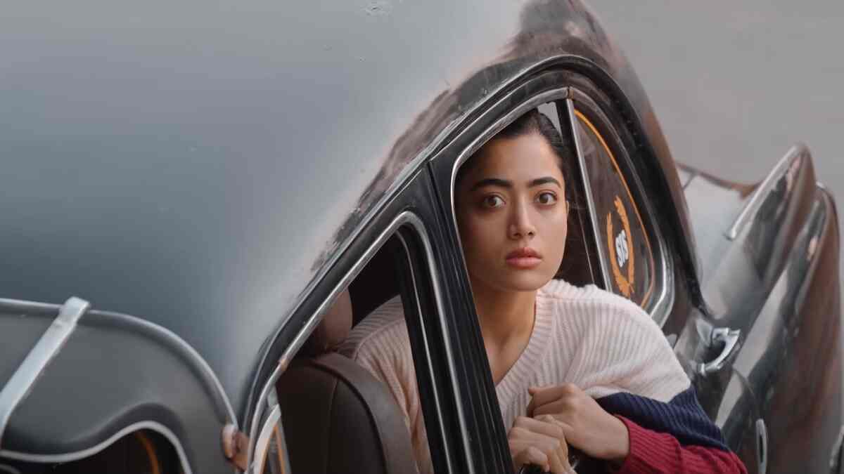 Sita Ramam deleted scene: Rashmika is relentless in her pursuit of Noor Jahan's whereabouts