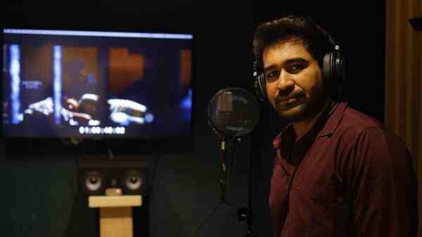 Vijay Antony begins dubbing for CS Amudhan's crime thriller Ratham; makers release pictures