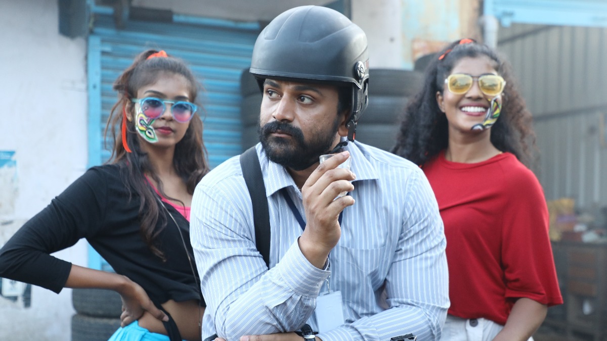 Rathnan Prapancha movie review: Dhananjaya's emotional family drama warms the cockles of the heart
