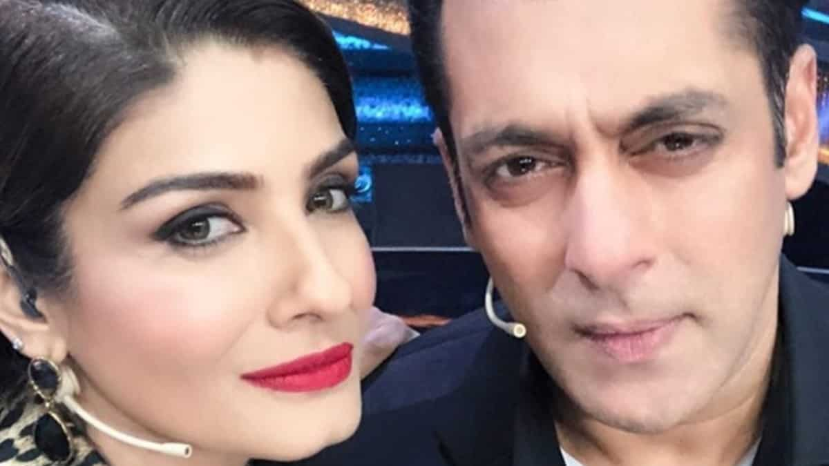 https://www.mobilemasala.com/film-gossip/Your-Own-Zakir-Raveena-Tandon-Chose-Salman-Khan-Over-Sanjay-Dutt-for-Her-Debut-Because-of-Maine-Pyar-Kiya-Details-Inside-i295685