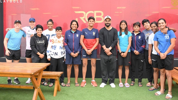'Virat Kohli effect': Fans call King 'lucky charm' as Royal Challengers Bangalore Women finally win, WATCH