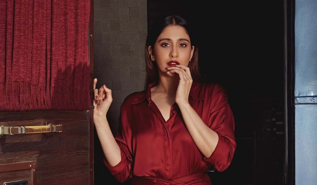 https://www.mobilemasala.com/film-gossip/Exclusive-Interview-Regina-Cassandra-on-Vidaamuyarchi-and-the-Impact-of-Magizh-Sirs-Direction-i340569