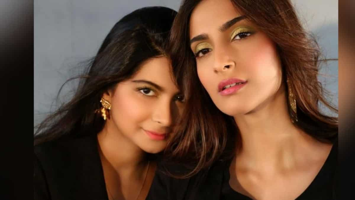 Rhea Kapoor Supports Sonam Kapoor After She Was Criticized For Claiming ...