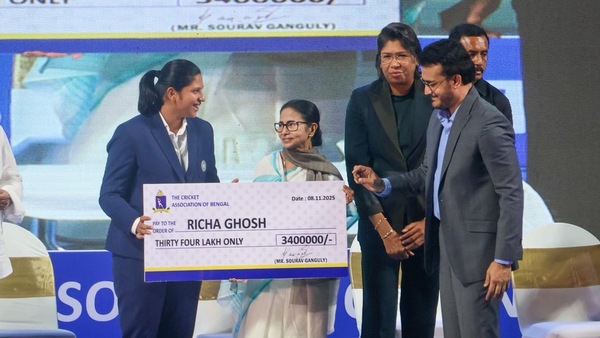 Richa Ghosh was rewarded with 34 Lakhs INR by C.A.B. for the 34 runs she scored in the final. Image | Koushik Biswas/OTTplay