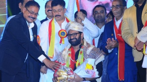 Kantara Rishab Shetty felicitated by Sharjah Karnataka Sangha and UAE Bunts community