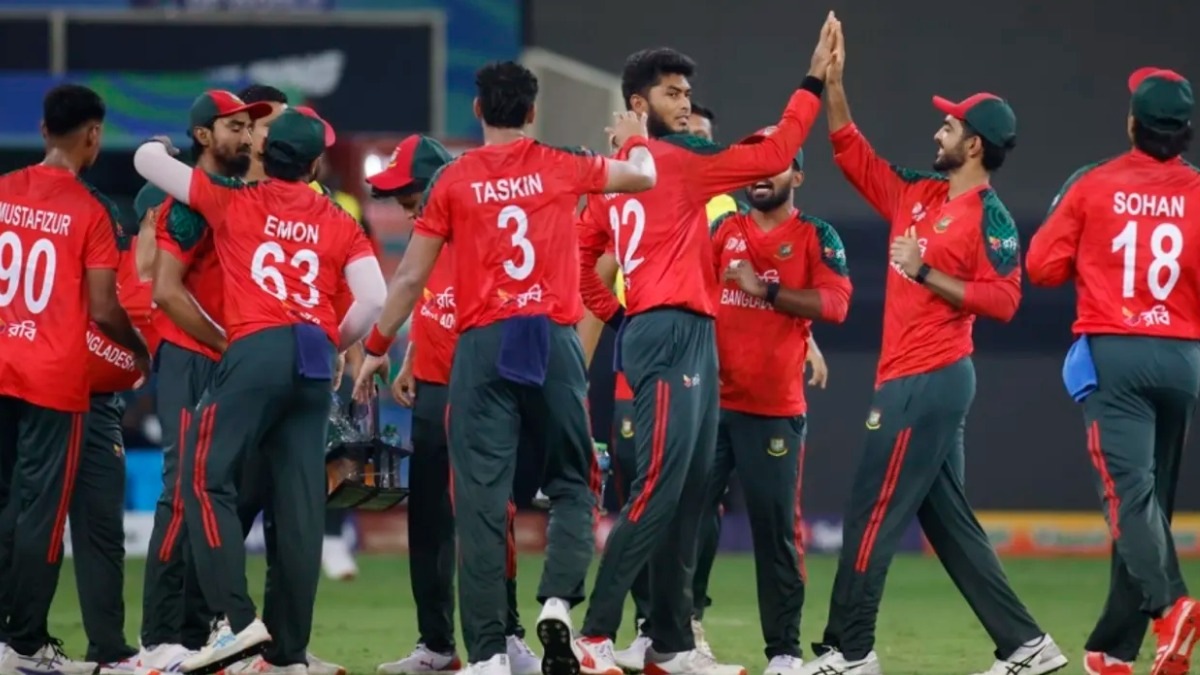 PAK vs BAN LIVE: Rishad and Taskin restrict Pakistan to 135 in the first inning