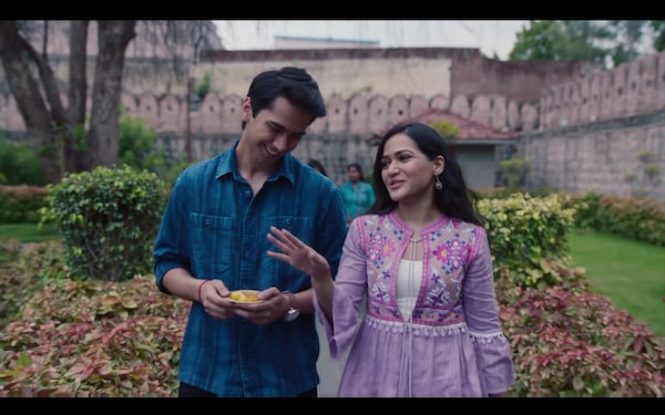 Ritik Ghanshani and Ayesha Kaduskar in Bada Naam Karenge