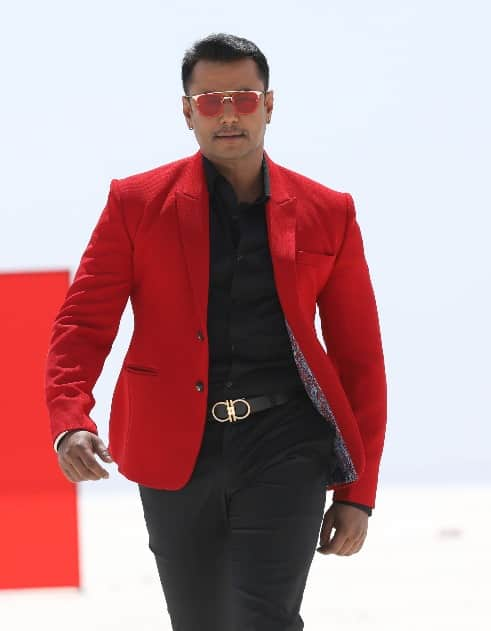 Darshan as Roberrt/Raghava