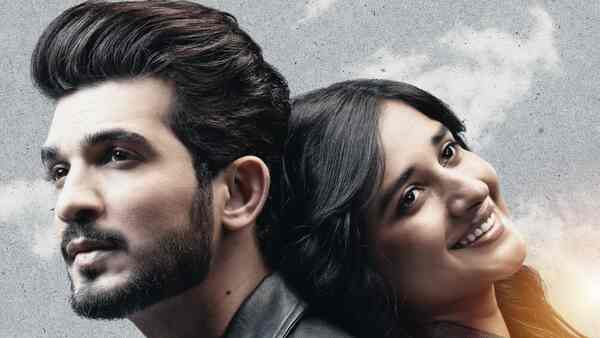 Roohaniyat trailer: Arjun Bijlani and Kanika Mann starrer questions the concepts of 'soulmate' and 'forever love'