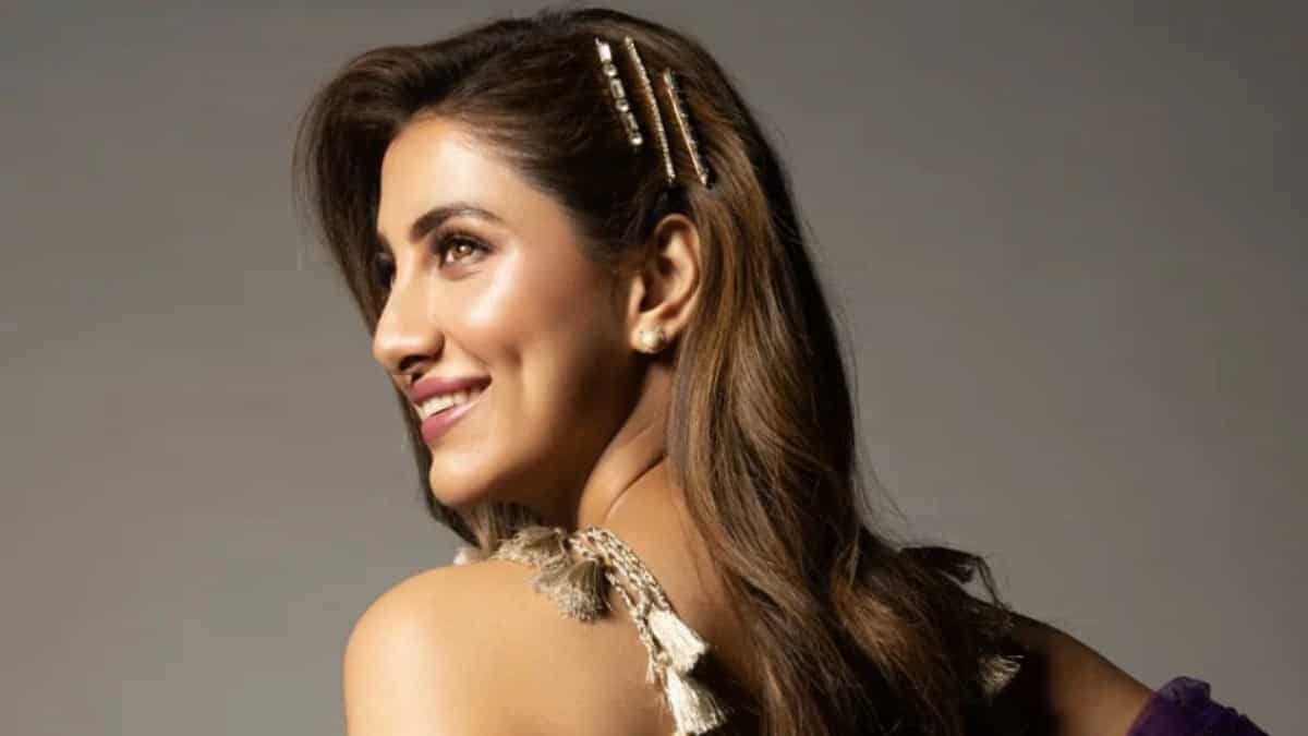 https://www.mobilemasala.com/film-gossip/Rukmini-Maitra-stumps-her-fans-in-her-cricketing-avatar-i286616