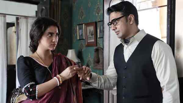 Byomkesh O Durgo Rohoshyo: Dev and Rukmini Maitra wish each other a Happy Friendship Day through their on-screen characters