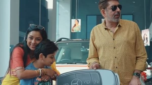 ‘Anupamaa’ Rupali Ganguly buys a luxury car worth over Rs. 87 lakhs – watch video of her grand welcome