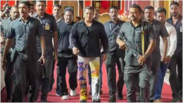 Heeramandi premiere - Salman Khan's presence hints at patch up with Sanjay Leela Bhansali; superstar arrives with tight security