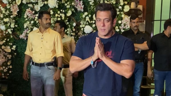 Salman Khan attends Aayush Sharma's birthday party, makes his first public appearance after dengue recovery