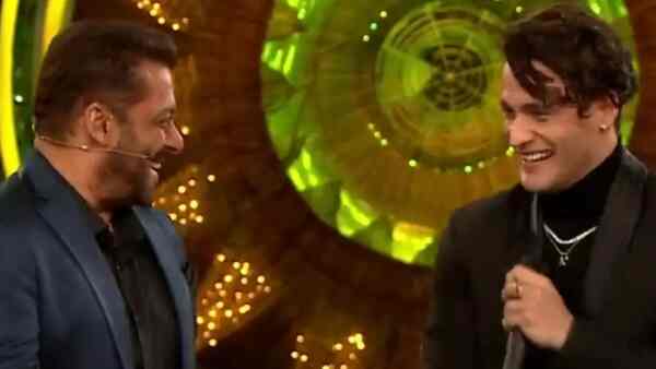 Watch Bigg Boss 15 promo: Salman Khan pulls Asim Riaz's leg, leaves Umar Riaz in splits