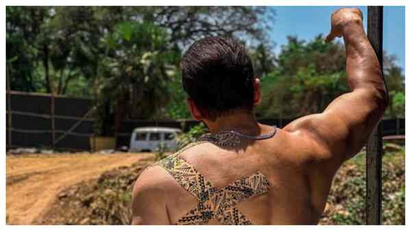 Salman Khan gets hurt on the set of Tiger 3; shares a picture and says, 'Tiger Zakhmi Hai'