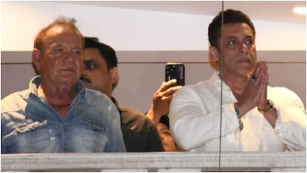 Salman Khan greets fans with waves and folded hands on Eid, father Salim Khan joins him | Watch