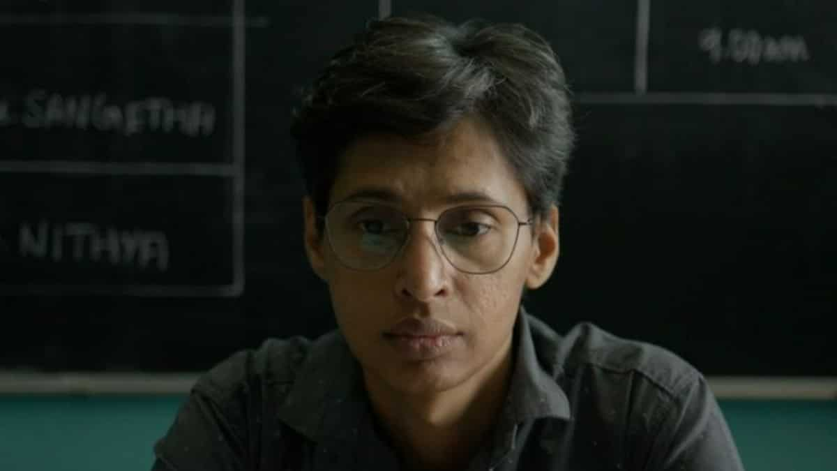 https://www.mobilemasala.com/movie-review/Neela-Nira-Sooriyan-review-Samyuktha-Vijayan-champions-tale-of-transitioning-which-is-rooted-in-realism-i304877