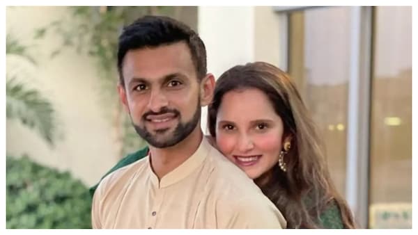 Sania Mirza and Shoaib Malik aren’t officially announcing their divorce for THIS reason?