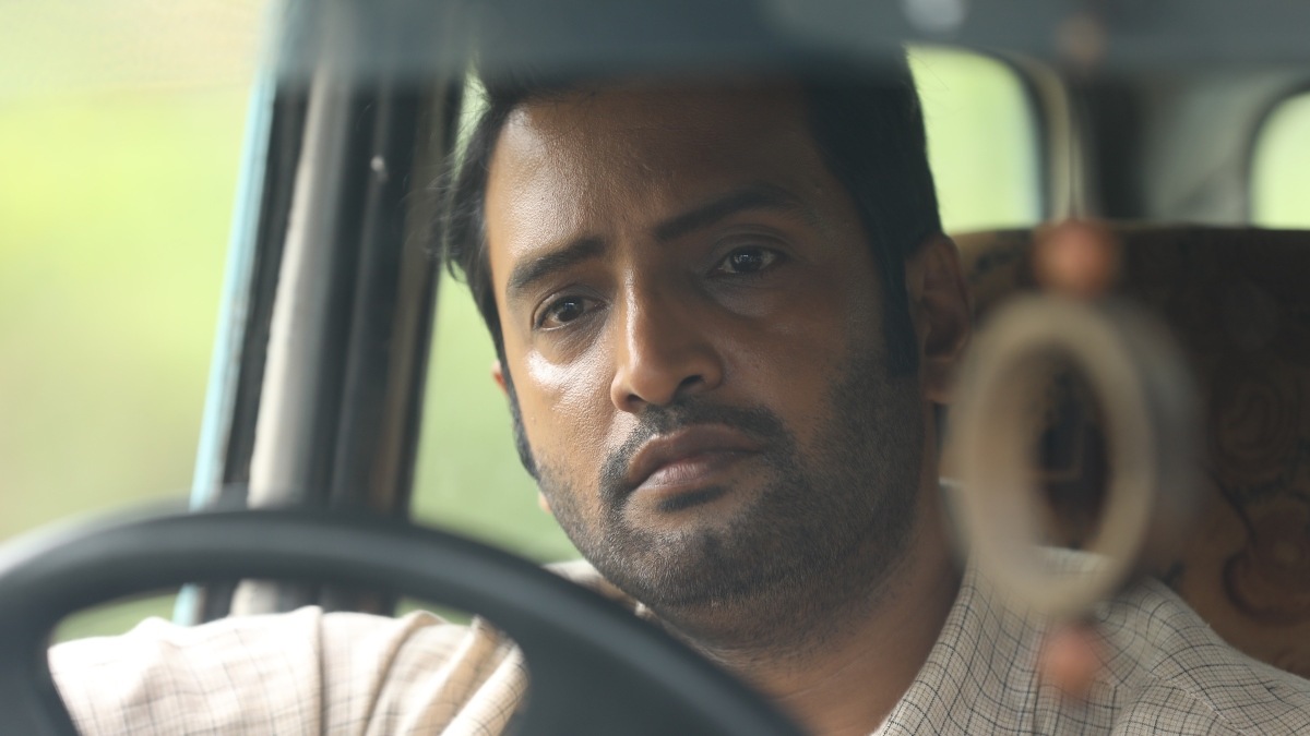 Santhanam joins hands with Dikkiloona filmmaker Karthik Yogi again for Vadakkupatti Ramasamy; details inside