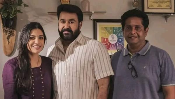 Santhi Mayadevi, Mohanlal and Jeethu Joseph