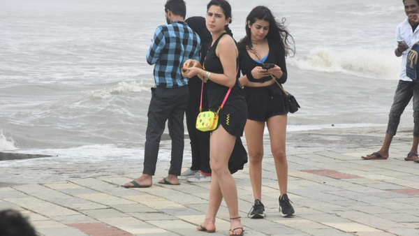 Sara Ali Khan, Tanya Ghavri (Manav Manglani)