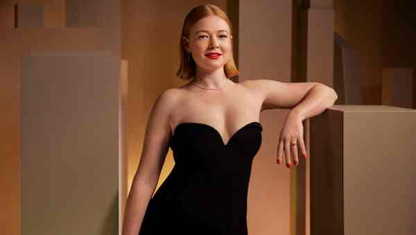 Succession actor Sarah Snook replaces Elisabeth Moss in horror film Run Rabbit Run