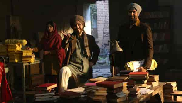 Sardar Udham: Vicky Kaushal introduces Amol Parashar's character as Shaheed Bhagat Singh with new still