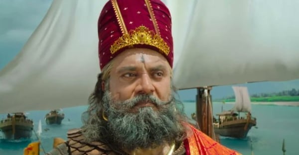 Sarthakumar as Periya Pazhuvettarayar