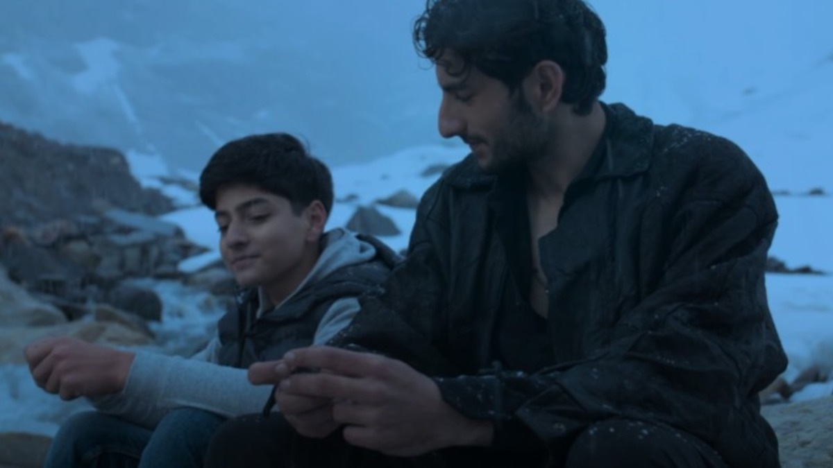 Sarzameen song Aaj Ruk Jaa female version: Shreya Ghoshal's voice lures you in as makers present Ibrahim Ali Khan's side of the story