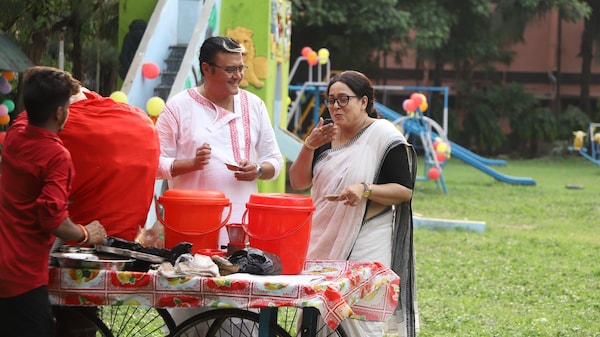 Eta Amader Golpo review: Saswata Chatterjee and Aparajita Adhya shine bright in Manasi Sinha’s directorial debut