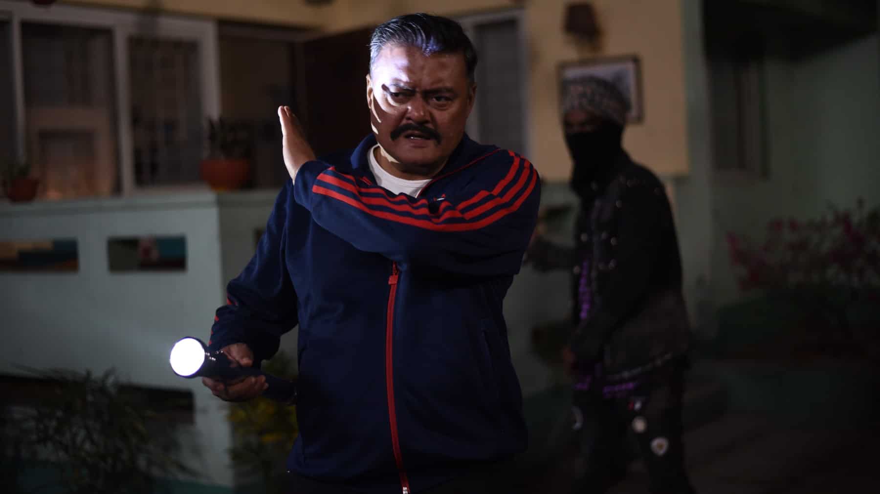 https://www.mobilemasala.com/movie-review/Abar-Proloy-review-Raj-Chakrabortys-OTT-debut-is-a-masterclass-of-entertainment-in-the-Bengali-industry-i158571