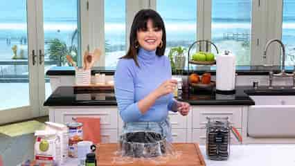 Selena Gomez’s cooking show ‘Selena + Chef’ to focus on holiday specials; details inside