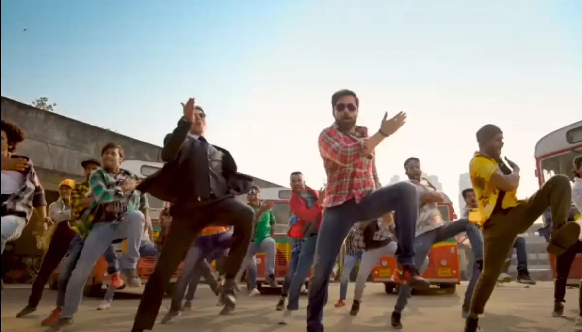 Selfiee Title Track: Akshay Kumar and Emraan Hashmi dance together on groovy steps