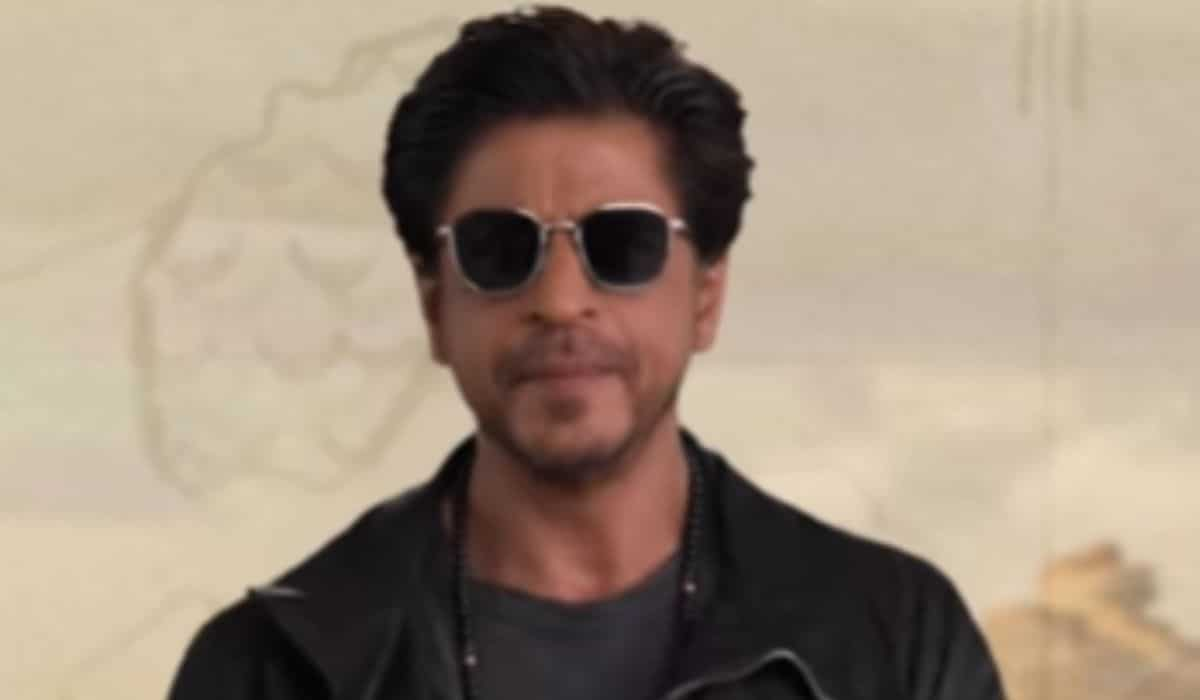 Shah Rukh Khan Reveals Where Does He Get His Charm From; His Reply Will ...