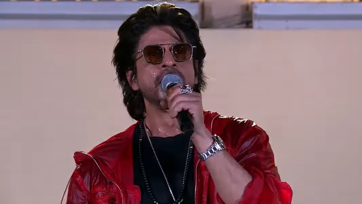 Shah Rukh Khan dedicates Jawan dialogue Bete ko haath lagane se