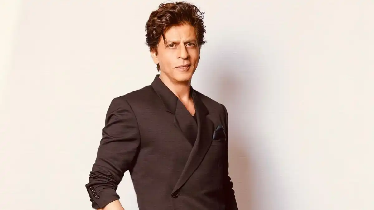 ‘King of Romance’ Shah Rukh Khan REFUSES to woo young women in films a la Akshay Kumar, Salman Khan?
