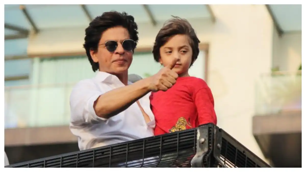 Shah Rukh Khan once revealed why AbRam is spelled with a capital R in it, his reply won hearts!